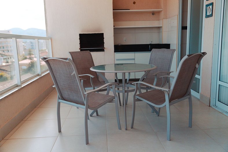 Apartamento alto padrão com 3 suítes, sala 3 ambientes todos